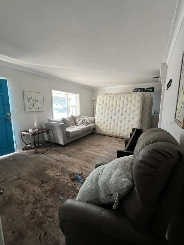 749 Siesta Drive Sarasota FL 34242