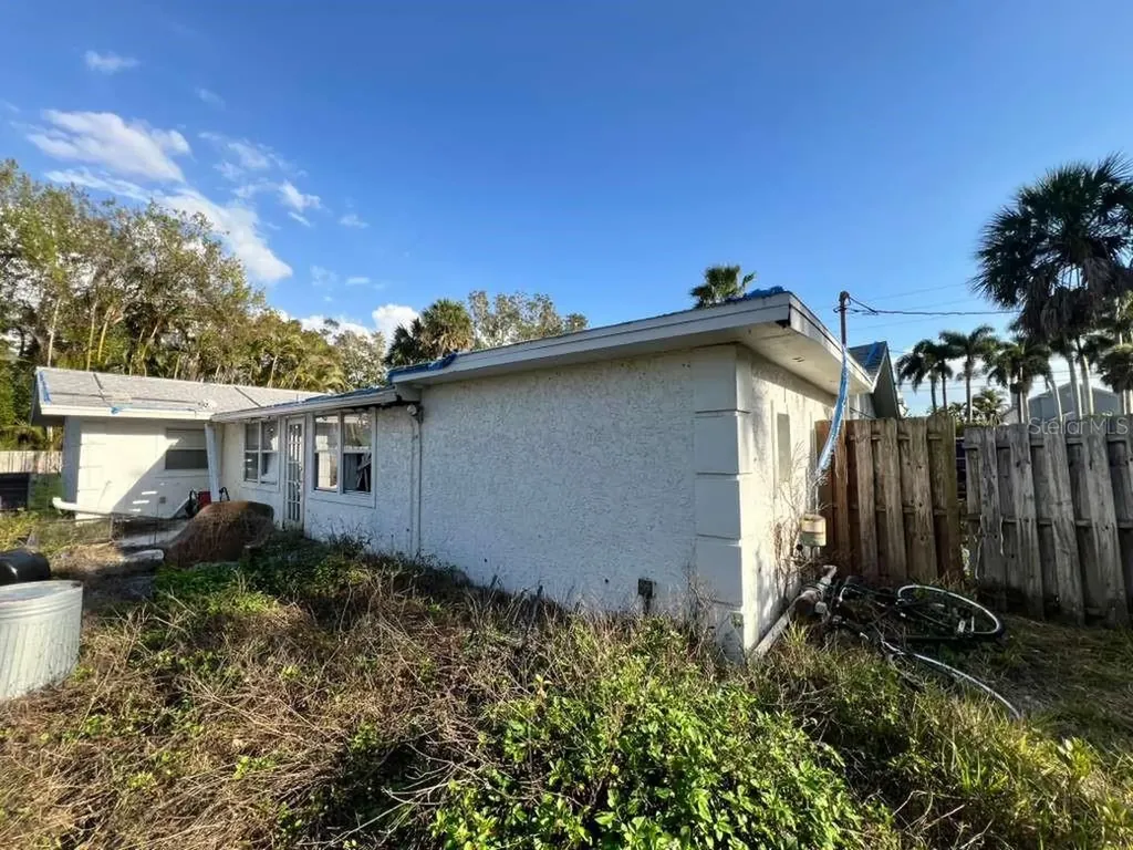 749 Siesta Drive Sarasota FL 34242