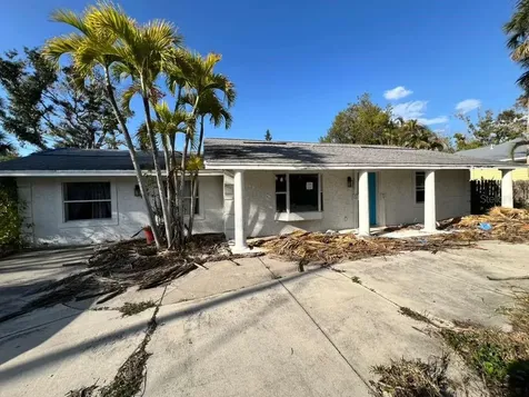 749 Siesta Drive Sarasota FL 34242