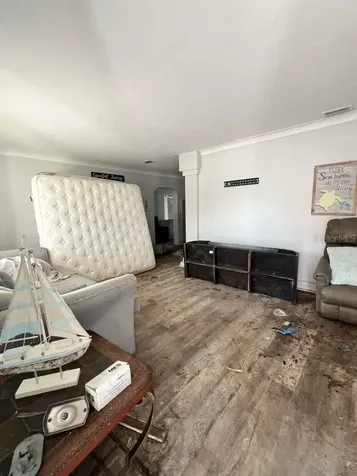 749 Siesta Drive Sarasota FL 34242