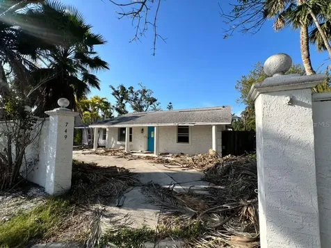 749 Siesta Drive Sarasota FL 34242