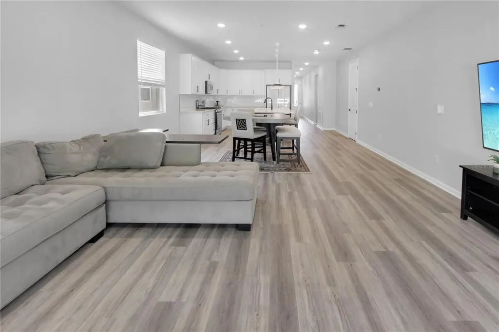 5208 Meadow Song Drive Okahumpka FL 34762