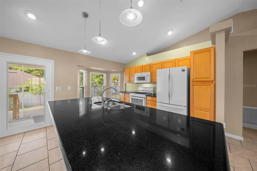 8590 SE 159th Lane Summerfield FL 34491