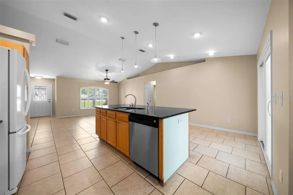 8590 SE 159th Lane Summerfield FL 34491