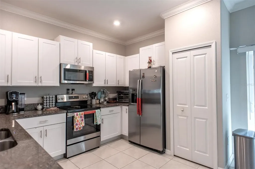 2160 Cerulean Sky Drive Lutz FL 33558