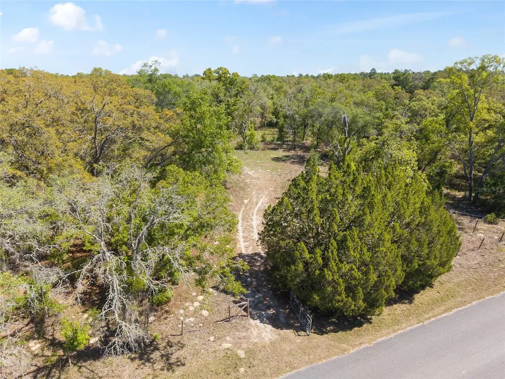 5439 W Oakhill Street Dunnellon FL 34433