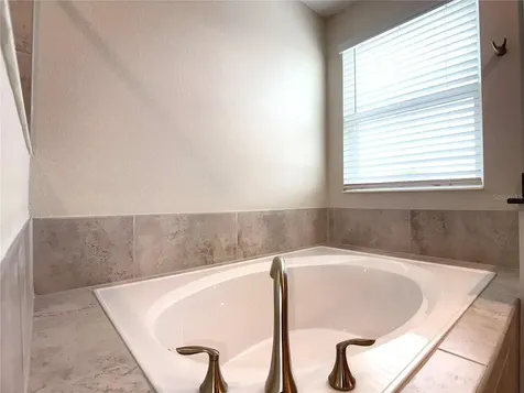 2638 Camden Park Loop Davenport FL 33837
