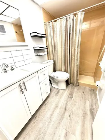 7238 55th Avenue N St Petersburg FL 33709