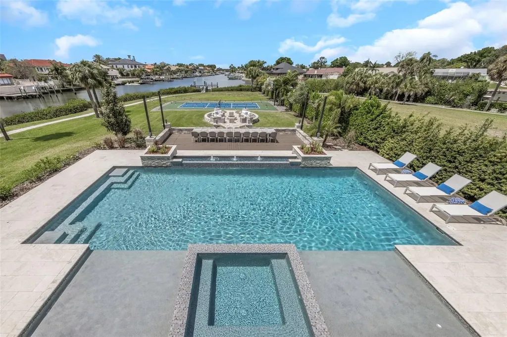 4028 Rocky Shores Drive Tampa FL 33634