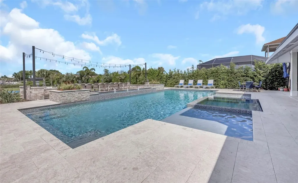4028 Rocky Shores Drive Tampa FL 33634
