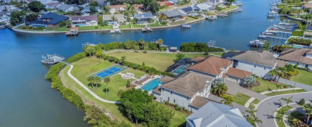 4028 Rocky Shores Drive Tampa FL 33634