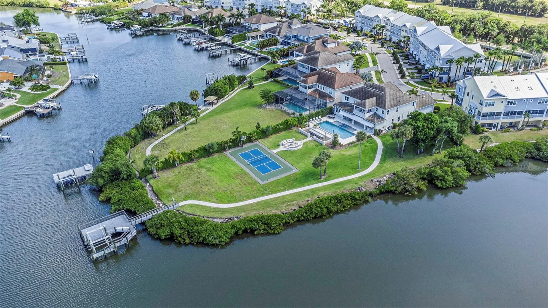 4028 Rocky Shores Drive Tampa FL 33634
