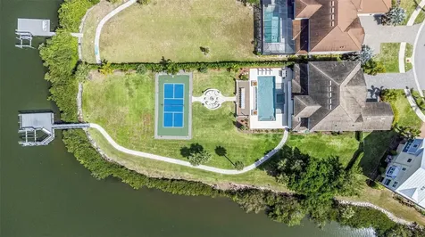 4028 Rocky Shores Drive Tampa FL 33634
