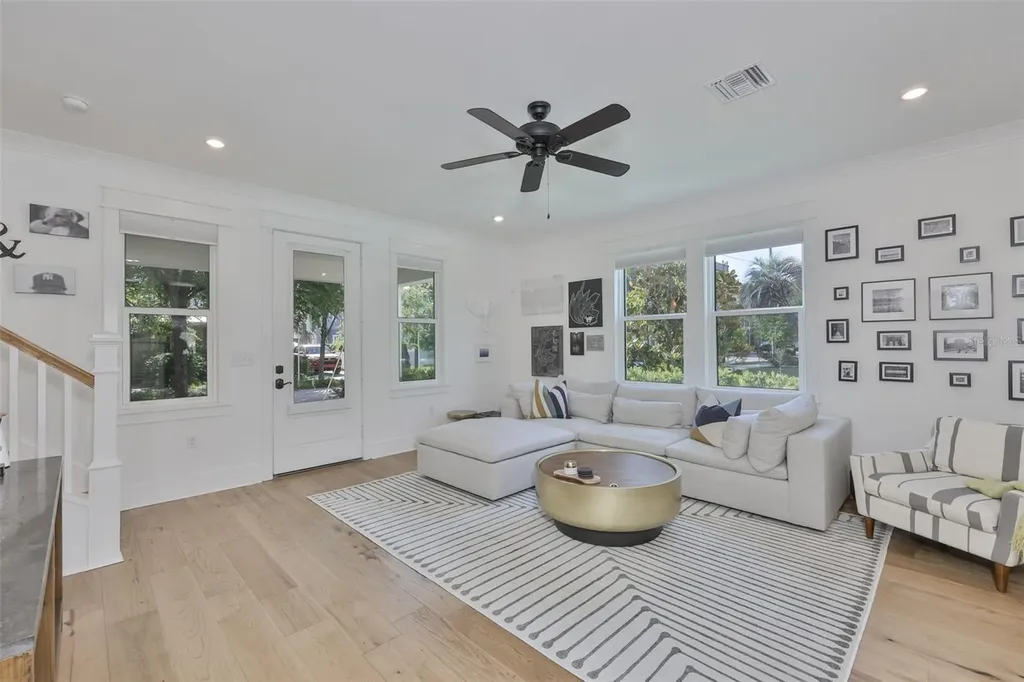 2204 N Central Avenue Tampa FL 33602