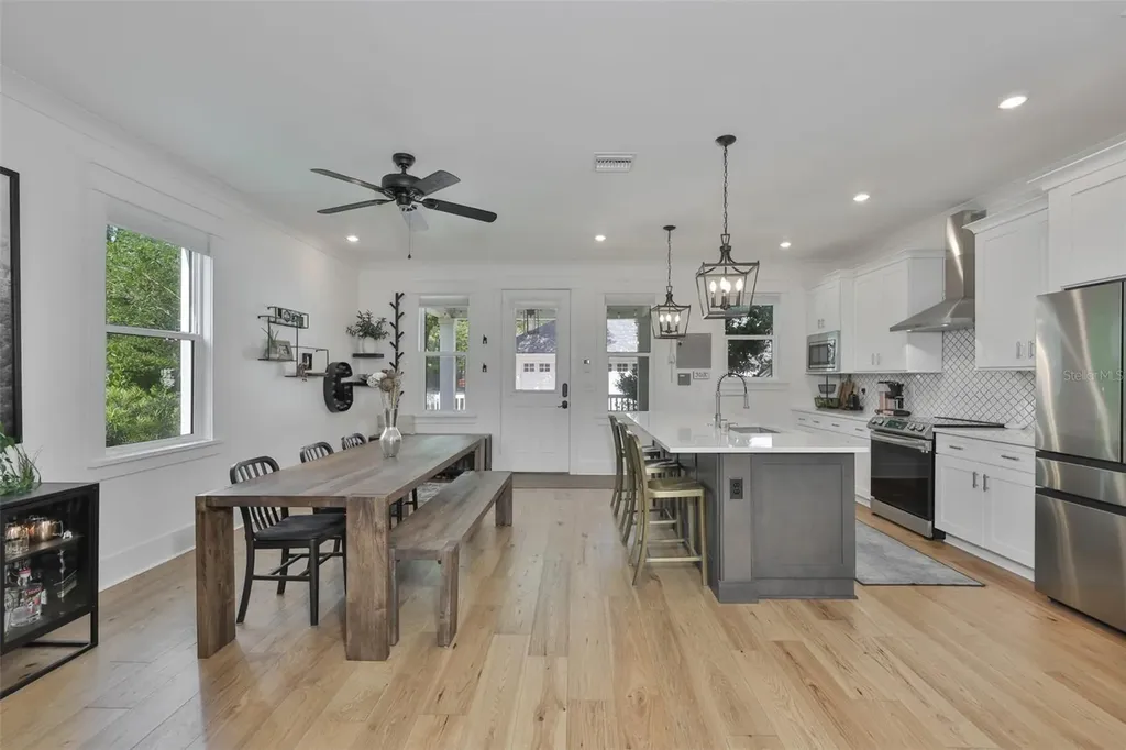 2204 N Central Avenue Tampa FL 33602