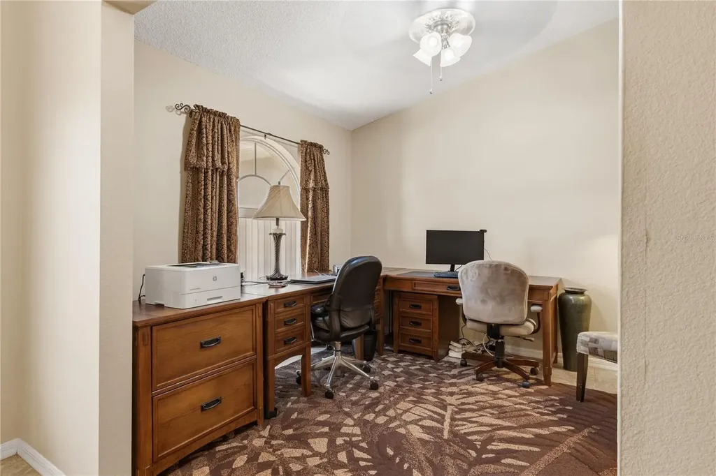 744 Cedar Knoll Drive N Lakeland FL 33809