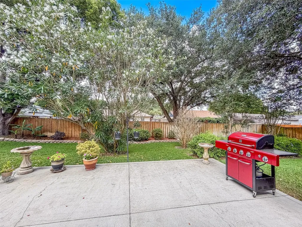 744 Cedar Knoll Drive N Lakeland FL 33809
