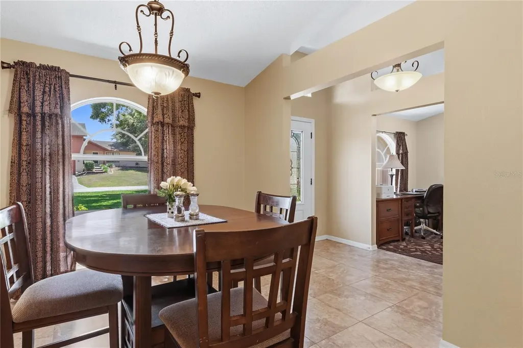 744 Cedar Knoll Drive N Lakeland FL 33809