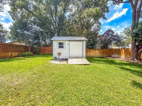 744 Cedar Knoll Drive N Lakeland FL 33809