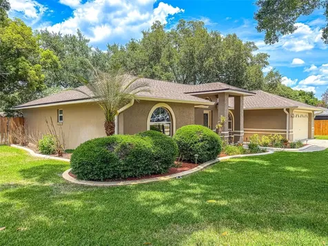 744 Cedar Knoll Drive N Lakeland FL 33809