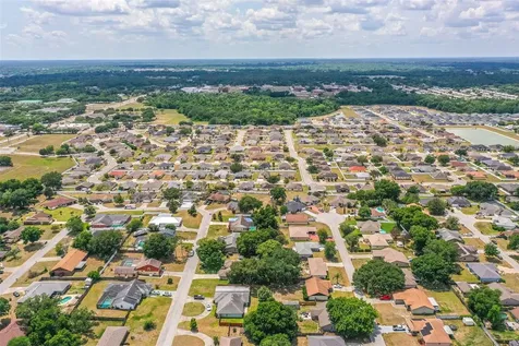 744 Cedar Knoll Drive N Lakeland FL 33809