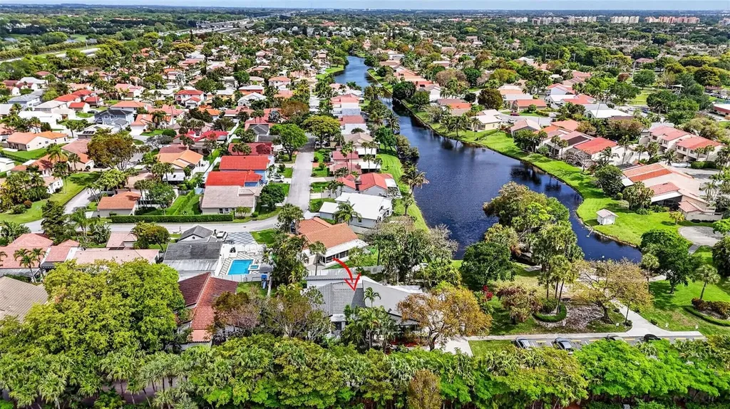 4701 NW 1st Place Deerfield Beach FL 33442