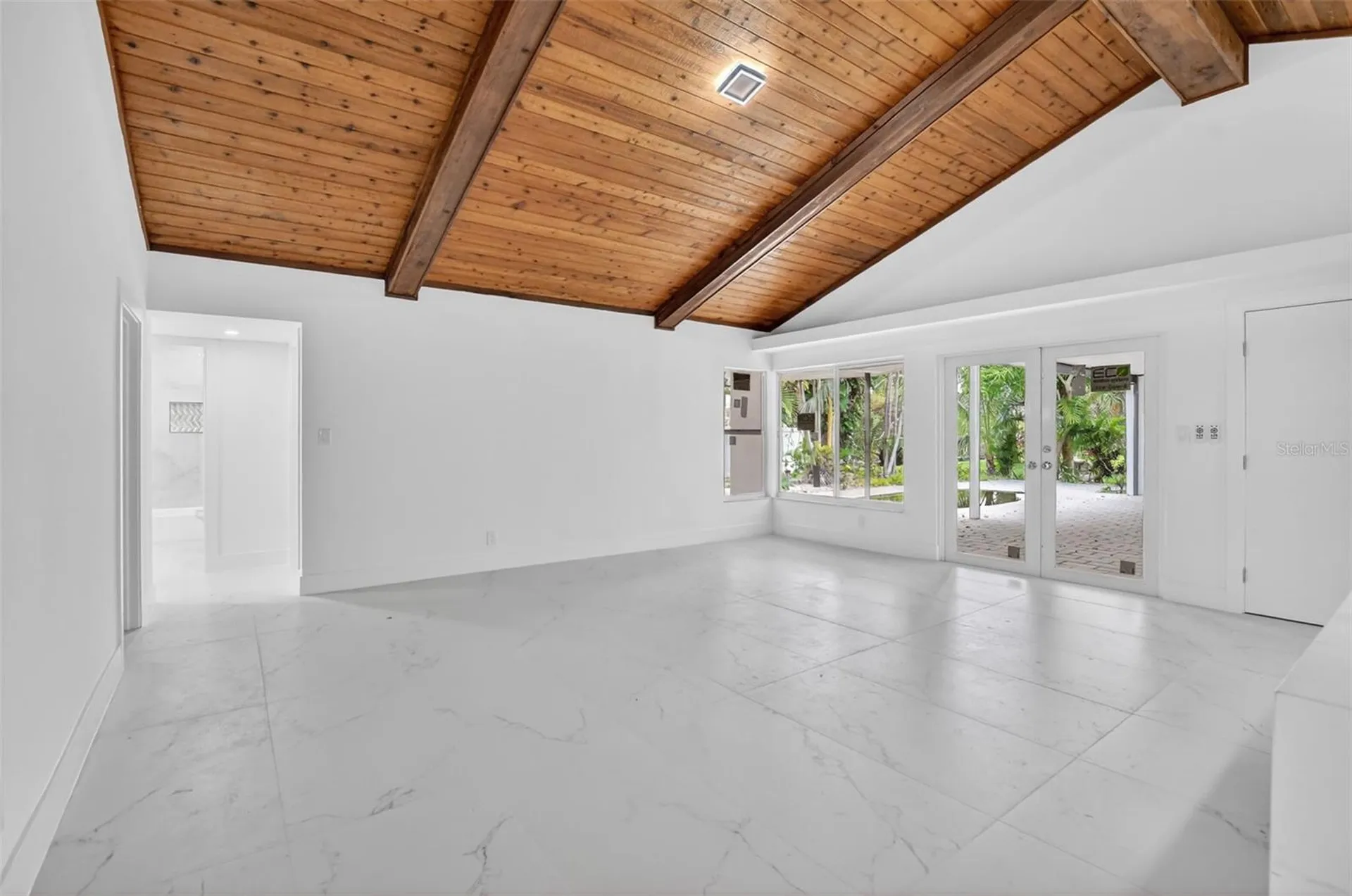 4701 NW 1st Place Deerfield Beach FL 33442