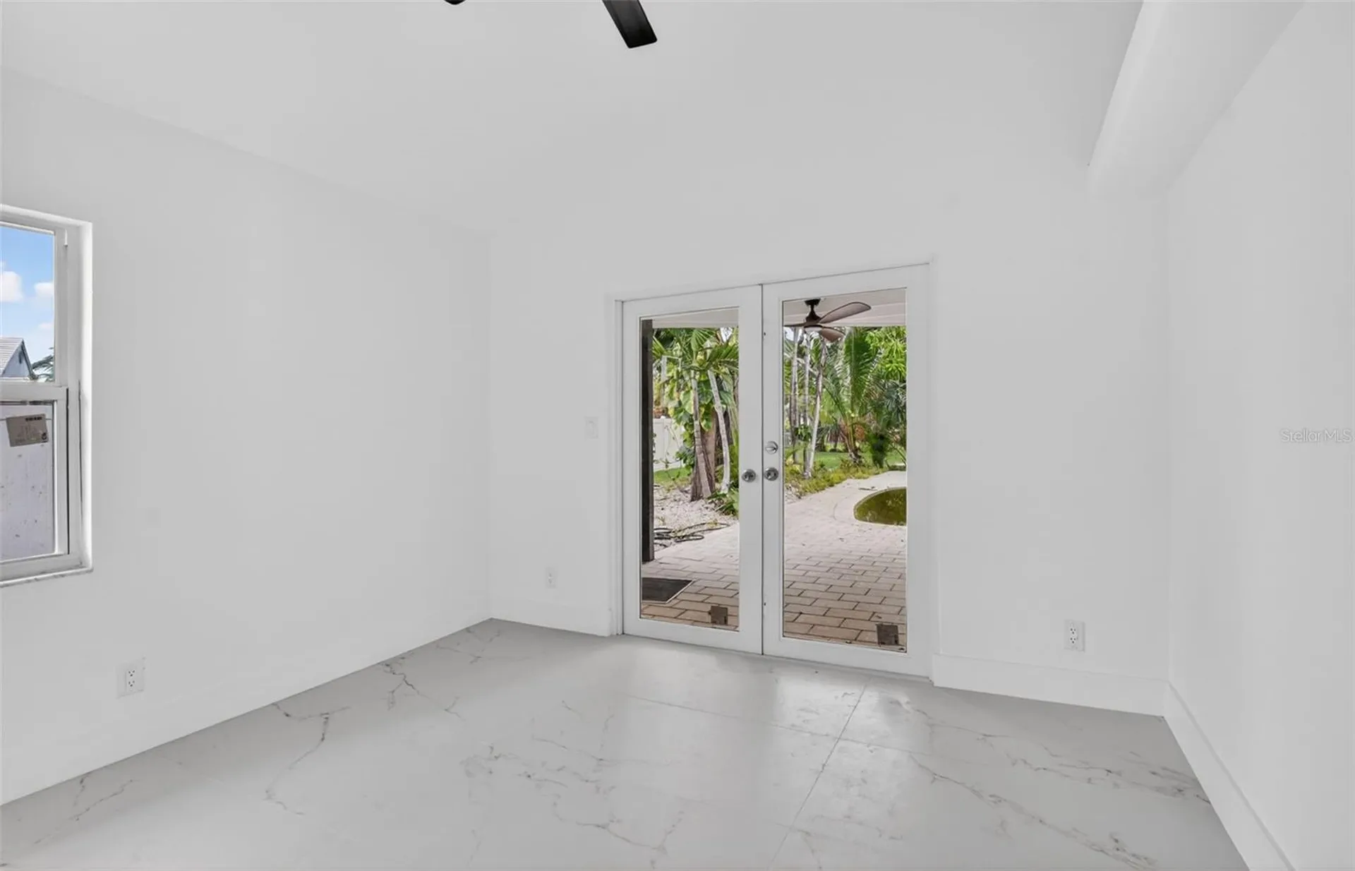 4701 NW 1st Place Deerfield Beach FL 33442