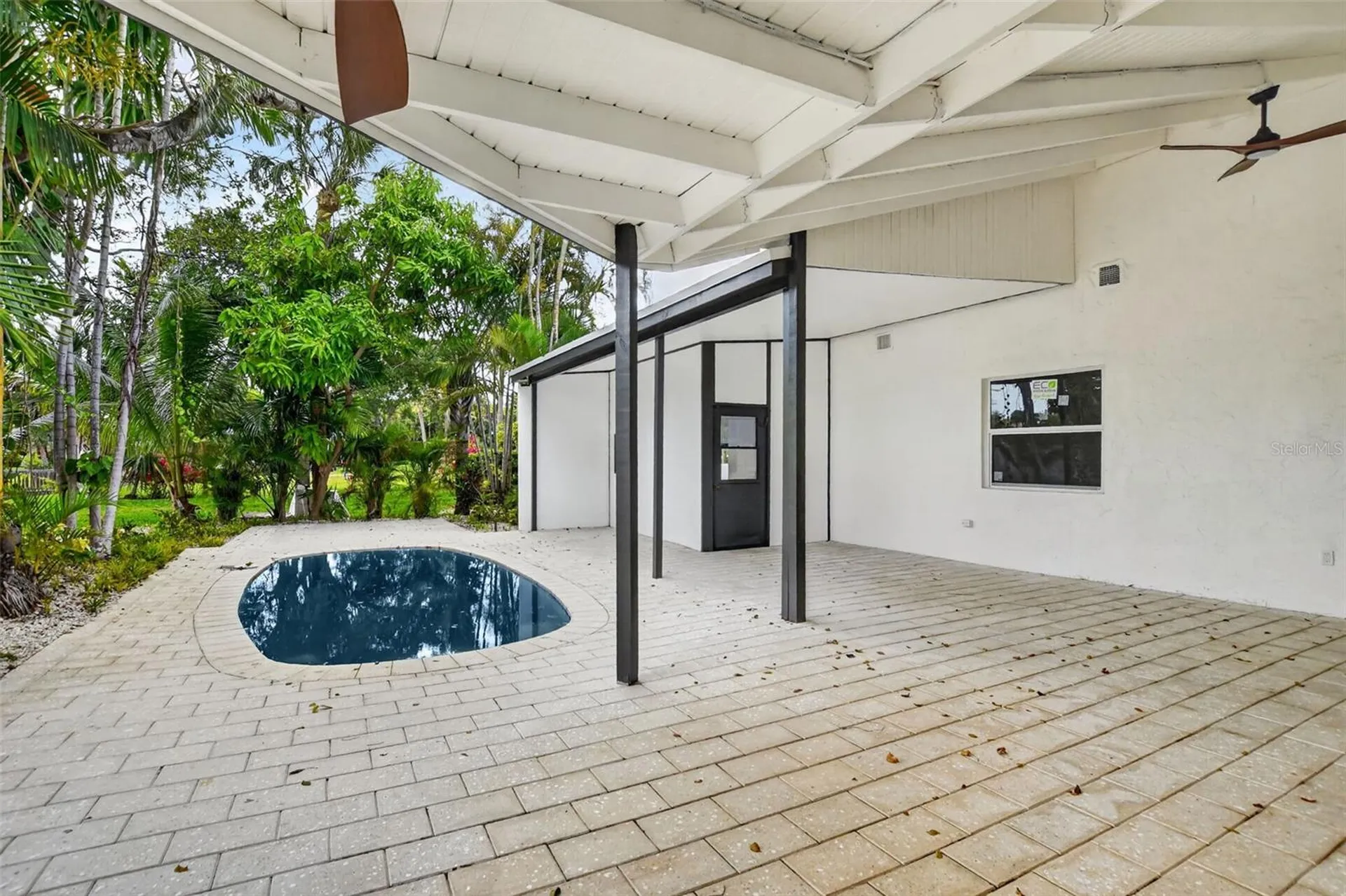 4701 NW 1st Place Deerfield Beach FL 33442