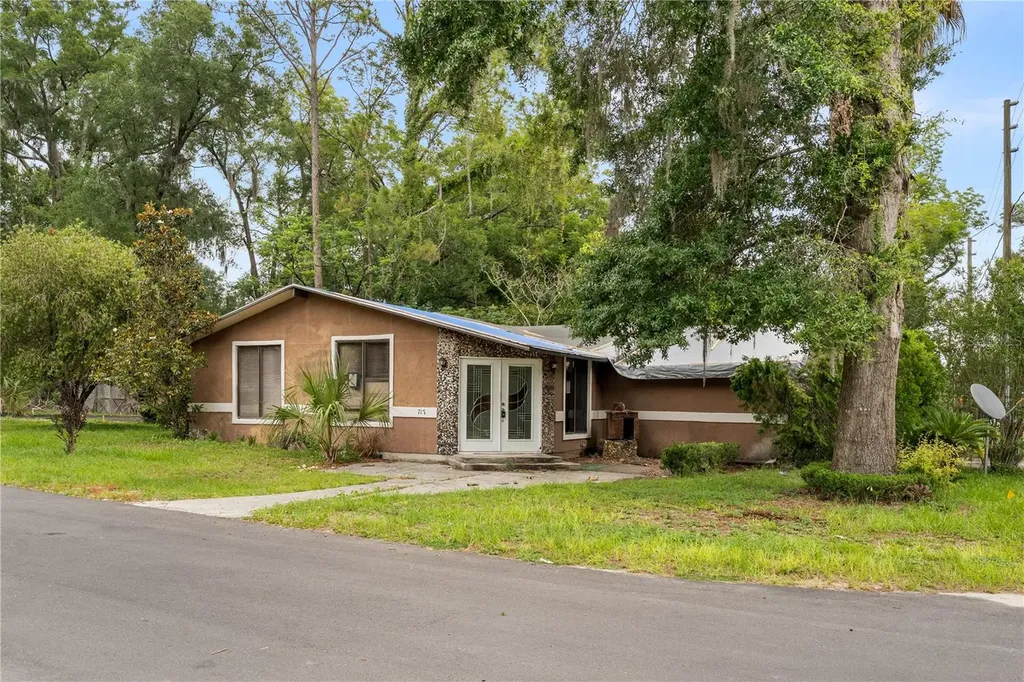 717 NW 253rd Street Newberry FL 32669