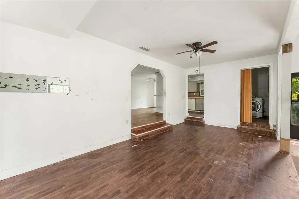 717 NW 253rd Street Newberry FL 32669
