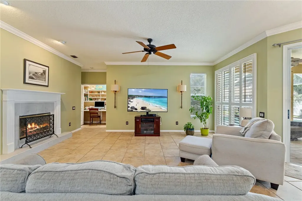 8715 Hidden Green Lane Tampa FL 33647