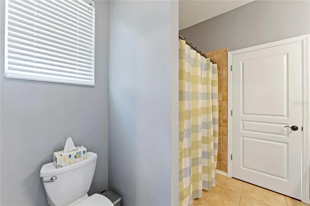 8715 Hidden Green Lane Tampa FL 33647