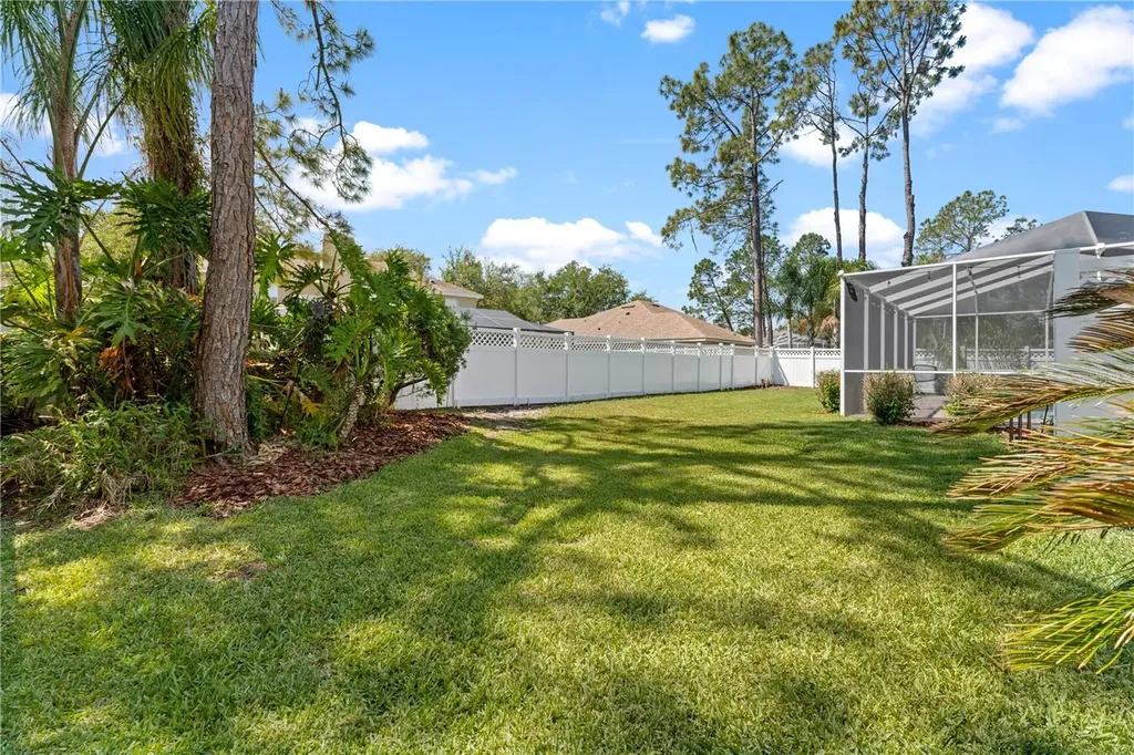 8715 Hidden Green Lane Tampa FL 33647