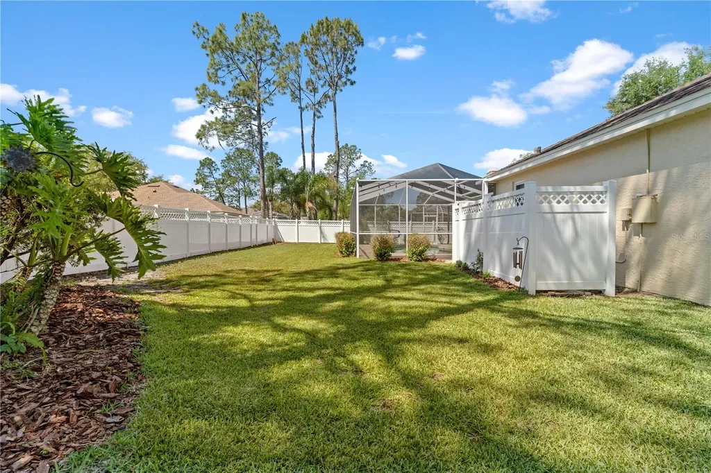 8715 Hidden Green Lane Tampa FL 33647