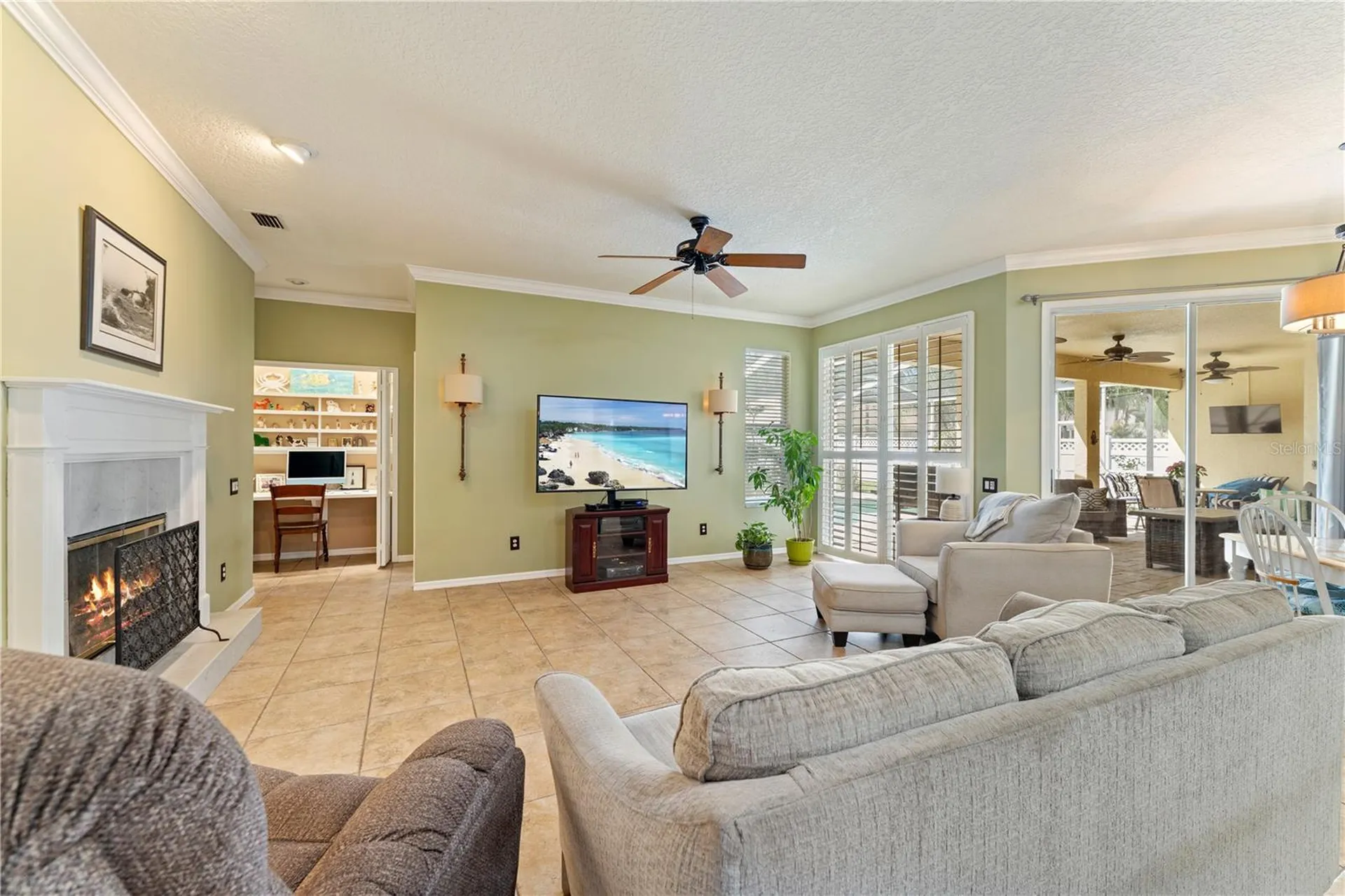 8715 Hidden Green Lane Tampa FL 33647