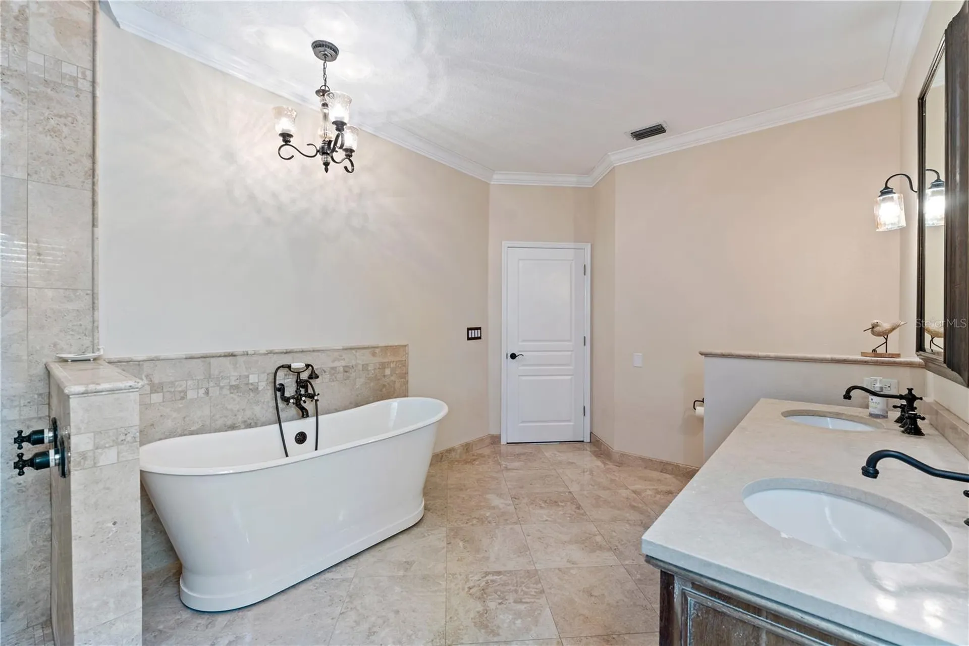 8715 Hidden Green Lane Tampa FL 33647