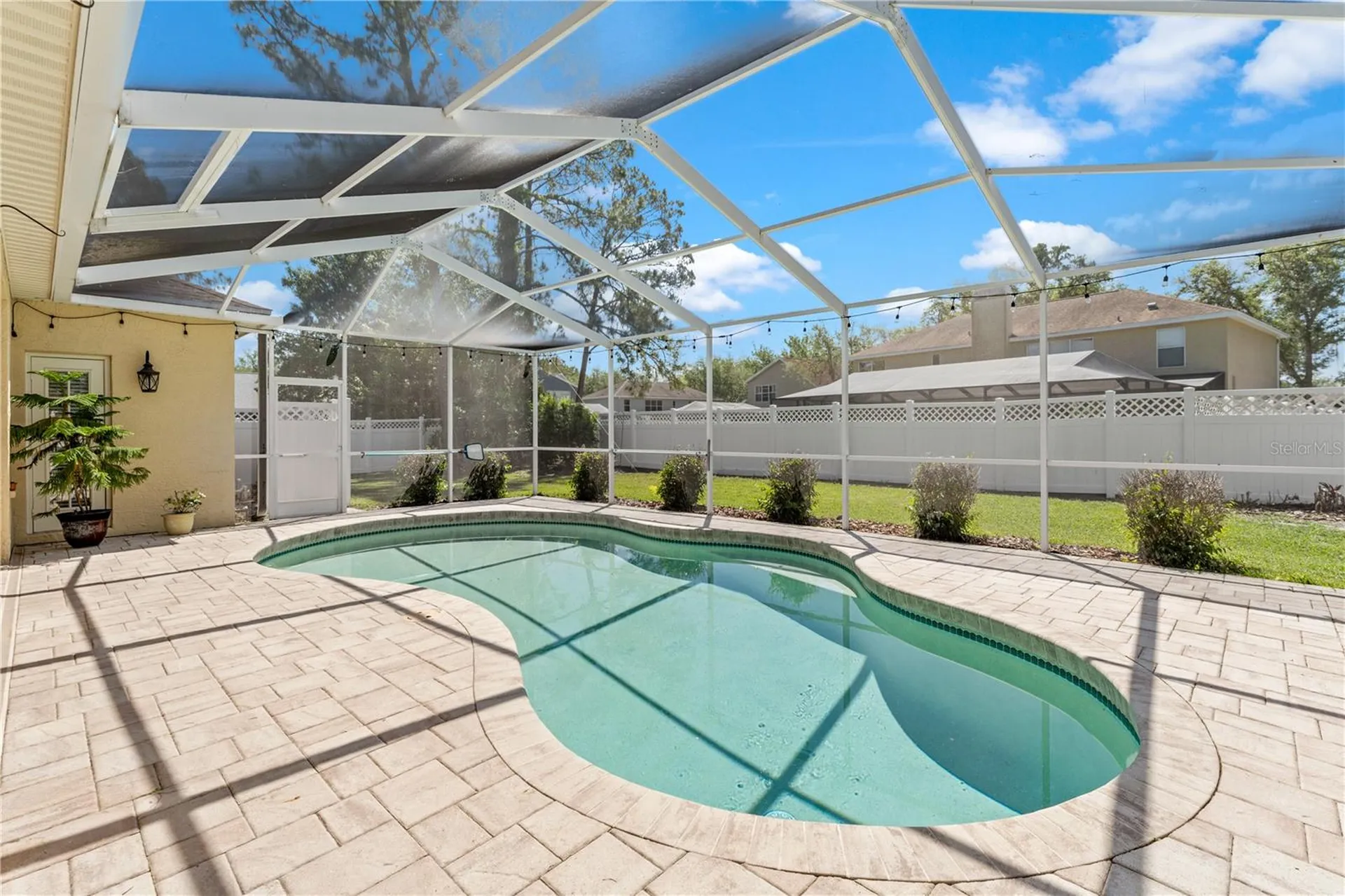 8715 Hidden Green Lane Tampa FL 33647