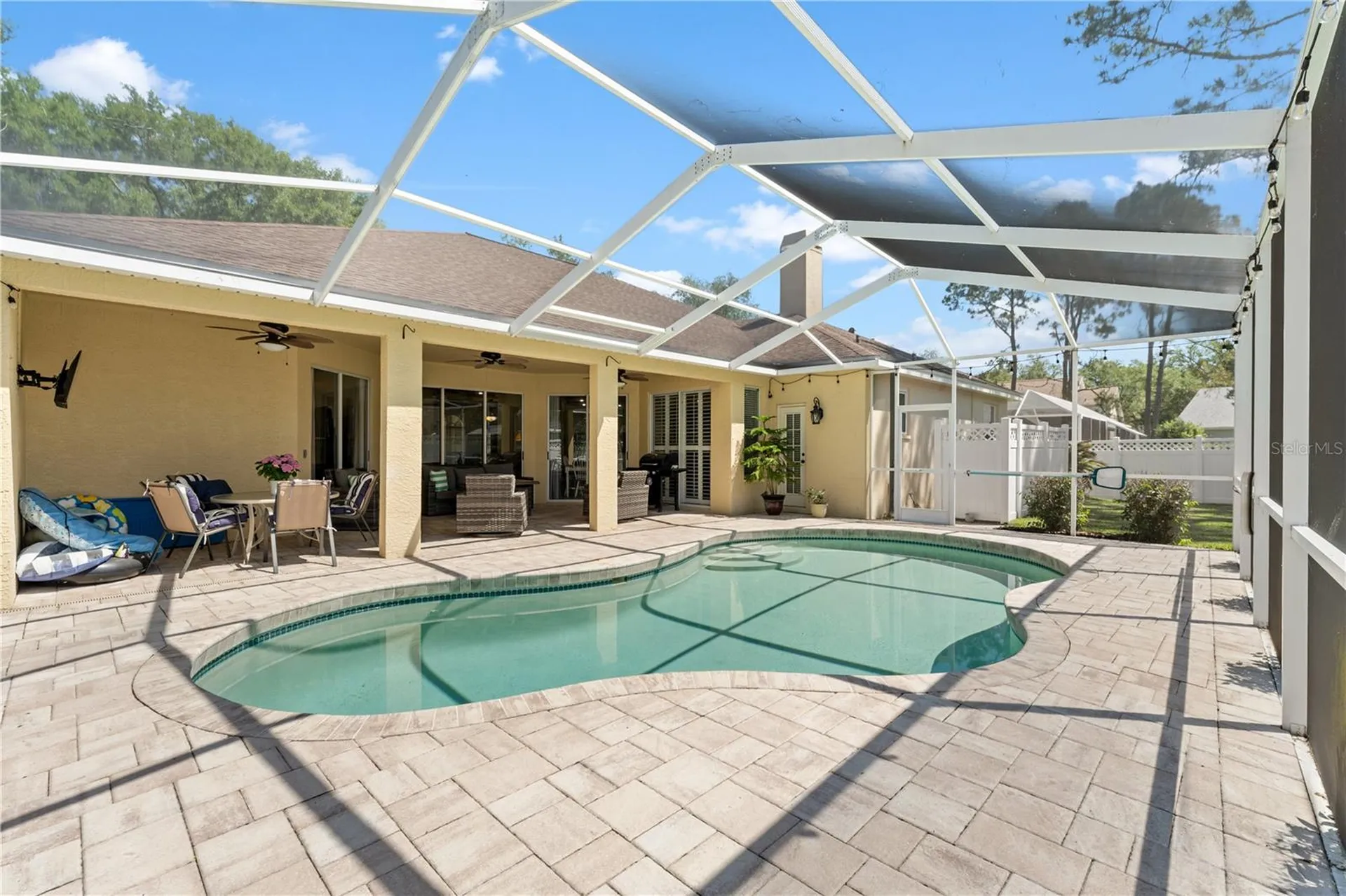 8715 Hidden Green Lane Tampa FL 33647