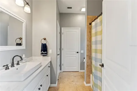 8715 Hidden Green Lane Tampa FL 33647