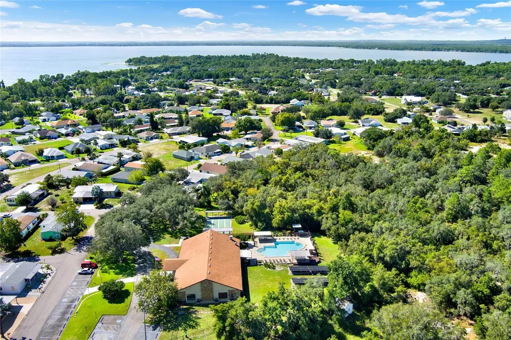 4241 Alamanda Boulevard Lake Wales FL 33898