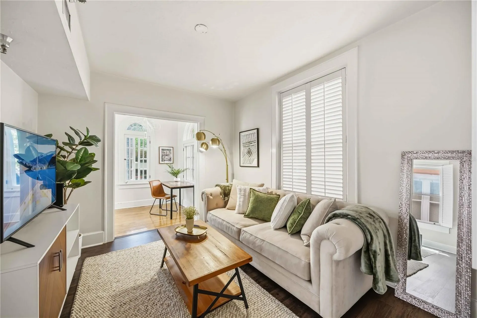 1221 N Palm Avenue Sarasota FL 34236