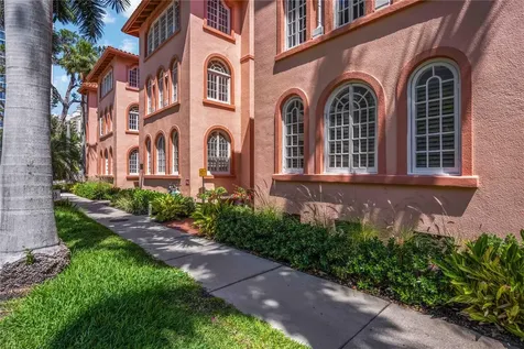 1221 N Palm Avenue Sarasota FL 34236