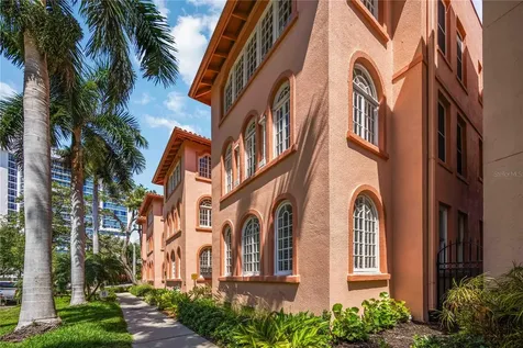 1221 N Palm Avenue Sarasota FL 34236
