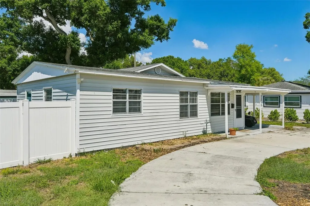 7210 14th Street N St Petersburg FL 33702
