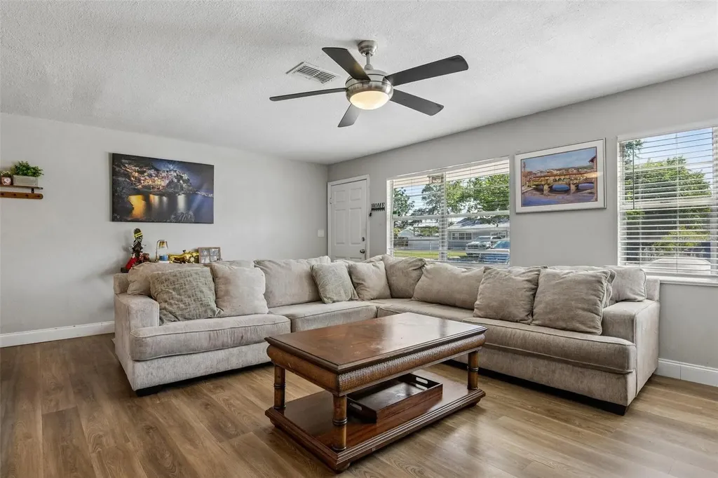 7210 14th Street N St Petersburg FL 33702