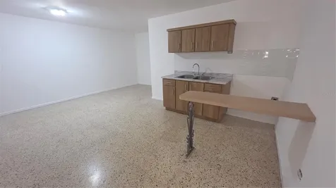 2A3 Apt-4 Ave. Laurel Bayamon PR 00956