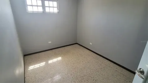 2A3 Apt-4 Avenue Laurel Bayamon PR 00956