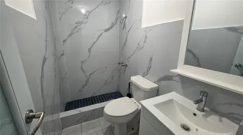 2A3 Apt-4 Ave. Laurel Bayamon PR 00956