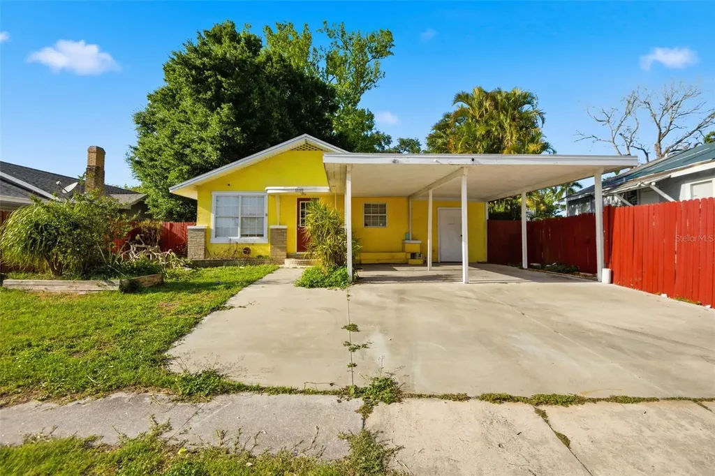 1110 27th Avenue W Bradenton FL 34205
